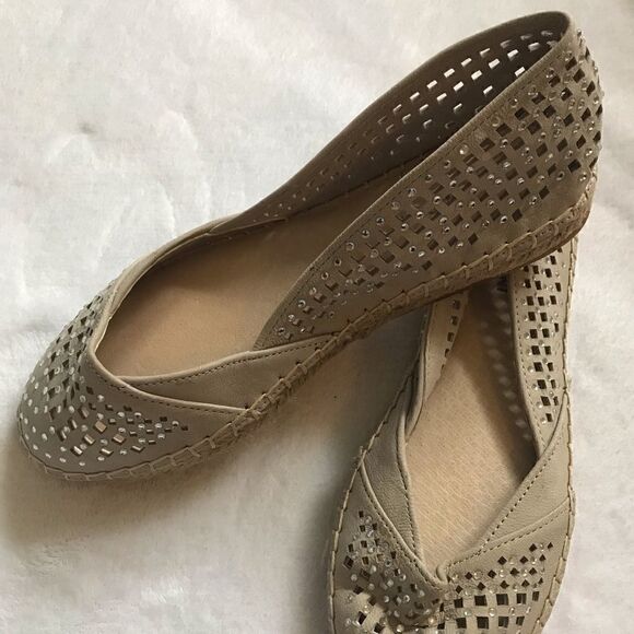 Gianni Bini leather nude flats - Picture 1 of 7